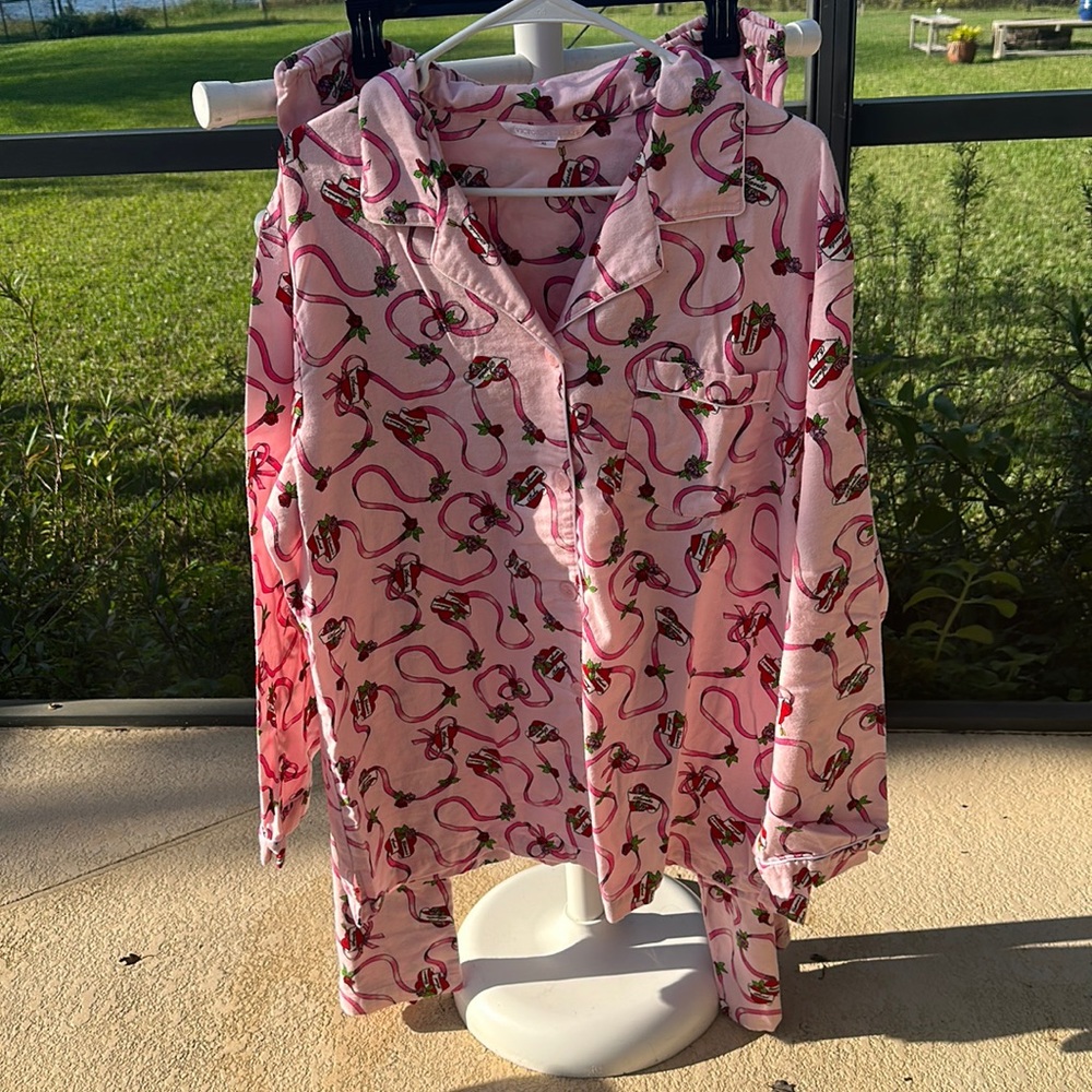Victoria’s Secret Flannel Pajama Set XL Festive Holiday Print Button Up nwot